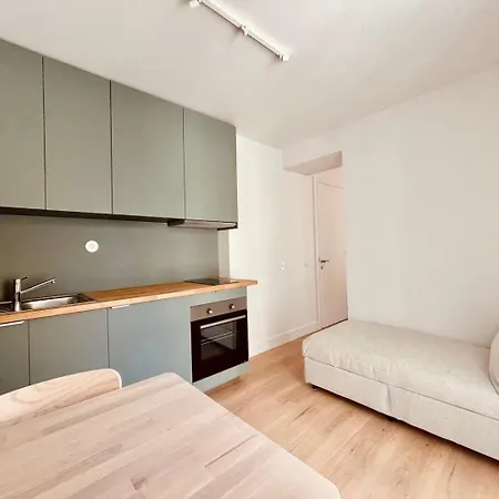 Апартаменты 1br Fancy Luminous W/ Ac | By Airnest
